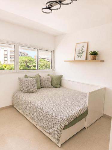 Appartement vue mer vieille ville in La Pagane