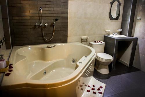 熱水浴缸, Hotel Queen in 利馬郊區
