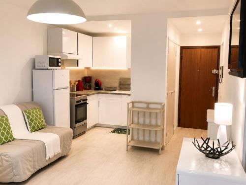 Le Héliodore , Air conditioning, Beaches 5 minutes away on foot
