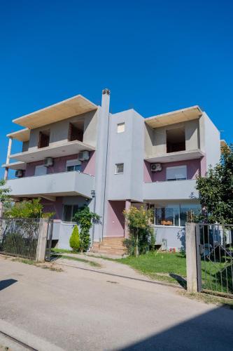 Nika Apartments