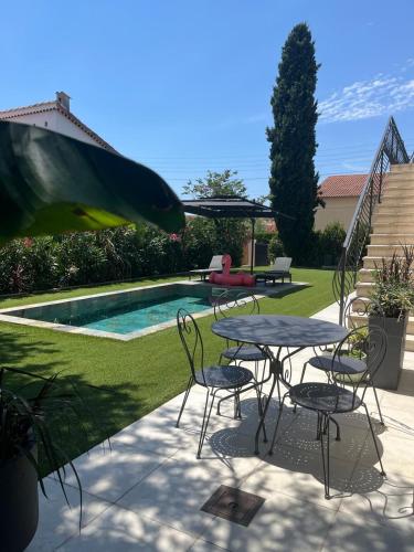 Haut de villa pour 6 personnes au calme Classé 3 étoiles - Location saisonnière - La Garde