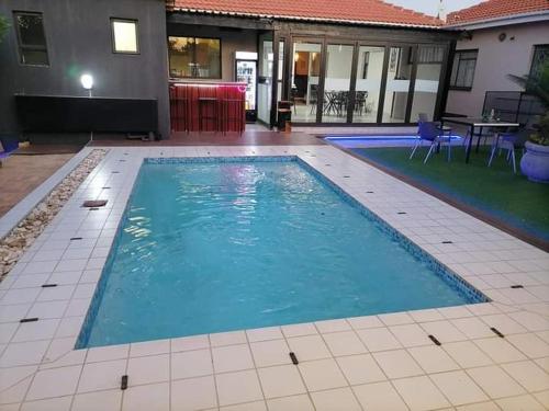 Swimming pool, Cycad Palm Guest House Palapye. in Palapye