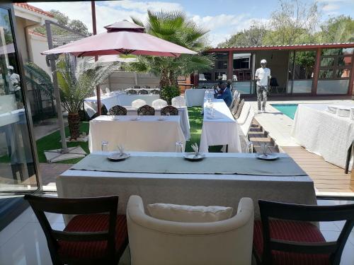 Cycad Palm Guest House Palapye. in Palapye