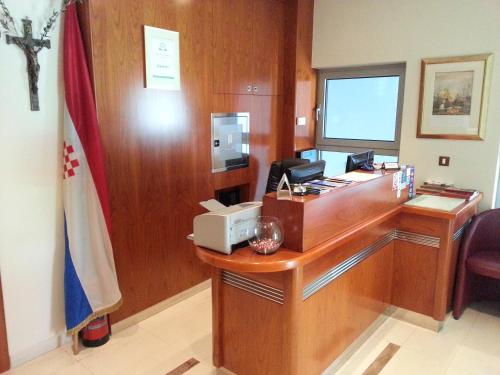 Hotel Croatia - image 10