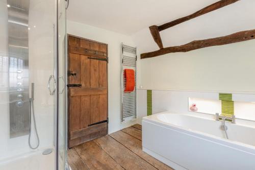 Seadmed, 4 Bed in Bethersden oc-r44852 in Bethersden