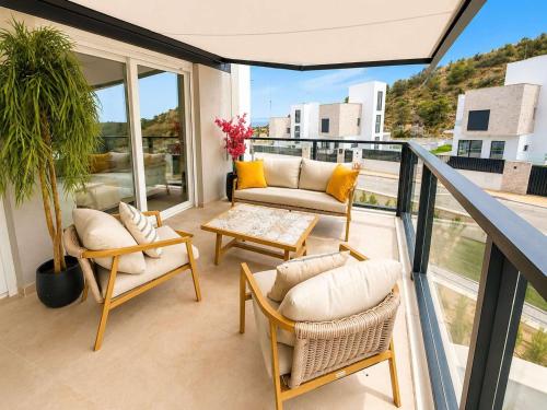 Residencial Breeze 1A by Bookaparadise