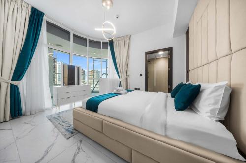 Free housekeeping visits during your stay - StayShort - Stunning 2BR in Arjan that Sleeps 4 - image 14