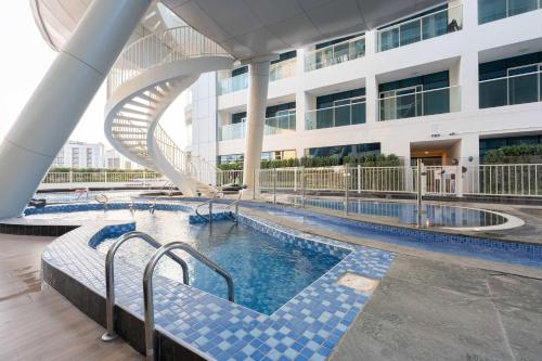 Free housekeeping visits during your stay - StayShort - Stunning 2BR in Arjan that Sleeps 4 - image 8