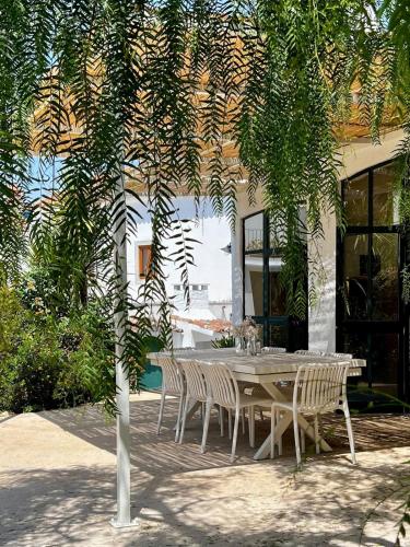 Paradise with garden in Azeitão (Paradise with garden in Azeitao) in อะเซเตา