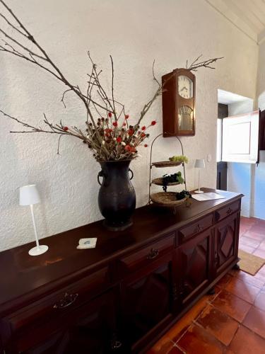 Paradise with garden in Azeitão (Paradise with garden in Azeitao) in อะเซเตา