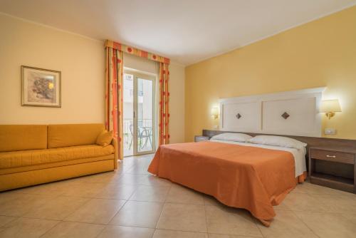 Hotel San Vincenzo  in Letojanni
