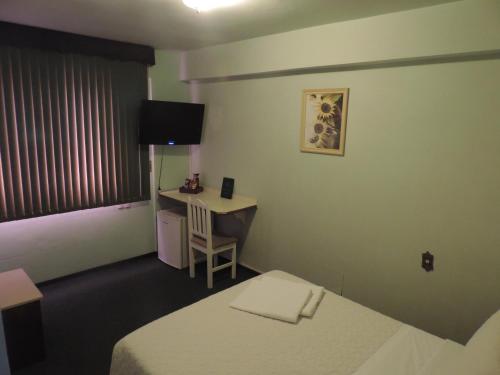 2 twin beds