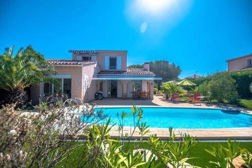 La villa des Saquèdes clim, piscine, jardin