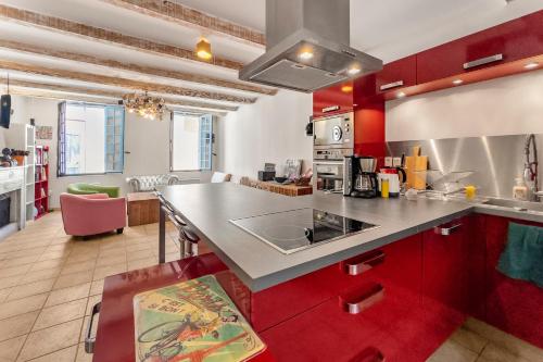Maison ville typique avec jardin privé
