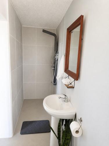 Bathroom, Camperdown Stay in Camperdown