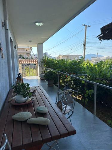 Dako Apartment City View - image 5