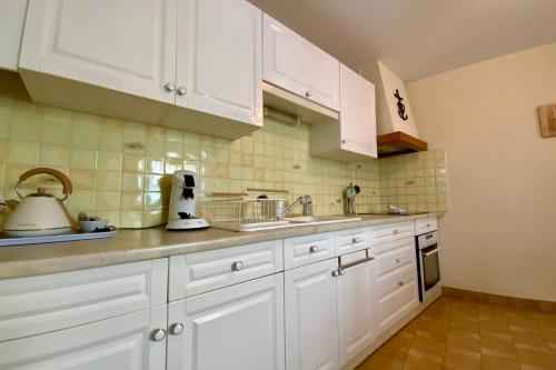 Villa Isabelle- Large bright house with courtyard! in Mudaison