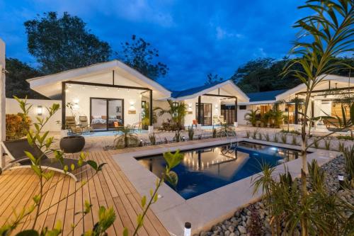 Swimming pool, Villa Peuchere in Santa Cruz