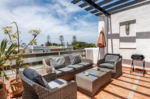 MOU - Appartement moderne 2 chambres avec piscine a Skhirat Plage in Skhirat