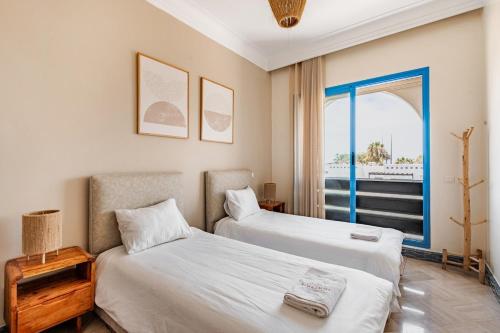 MOU - Appartement moderne 2 chambres avec piscine a Skhirat Plage in Skhirat