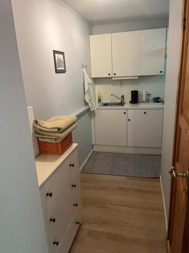 Simple, affordable apartment with good public transportation in Bjerke