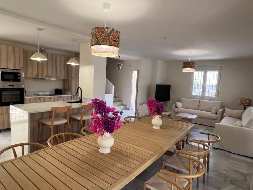 GINVA - Villa Puerto Sherry Luxury