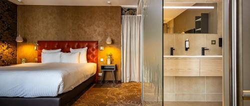 2 twin beds