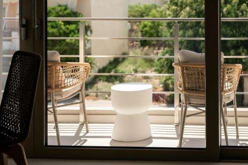 IONE Suites - image 5