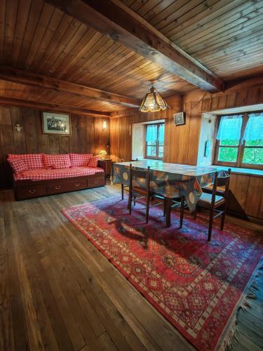 Honorinne's Haus - Maison Gran Praz - Caratteristica casa con Giardinetto in Issime