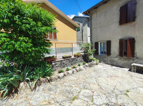 Dārzs, Charme a Corniglio - Suite Cervo in Korniljo