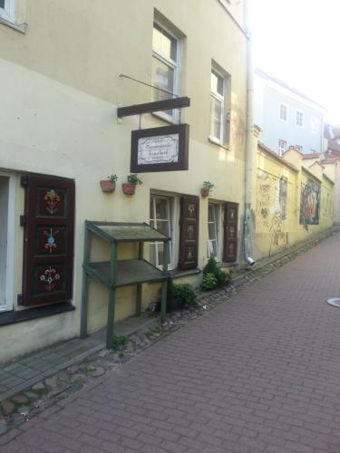 Old Town avenue - image 3