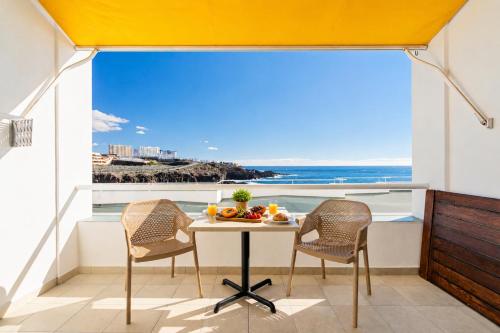 Beachfront 1BR with Balcony, Pool & Parking Ancla by Aqua Vista Tenerife