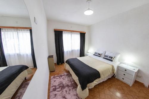 Casa cerca del centro luminosa y tranquila con patio in Comodoro Rivadavia