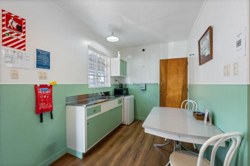Bings Motel 5