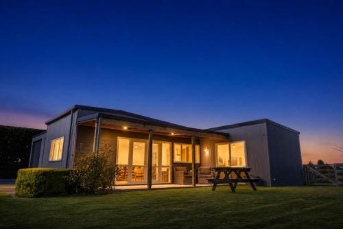 Lemon Tree Cottage - Modern Rural Cottage in Darfield
