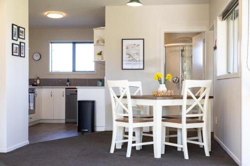 Lemon Tree Cottage - Modern Rural Cottage in Darfield