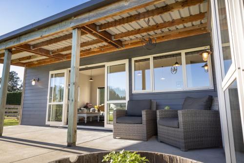 Lemon Tree Cottage - Modern Rural Cottage in Darfield