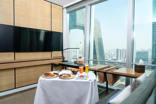 Jen Beijing by Shangri-La in حي الأعمال المركزي في بكين / جوماو