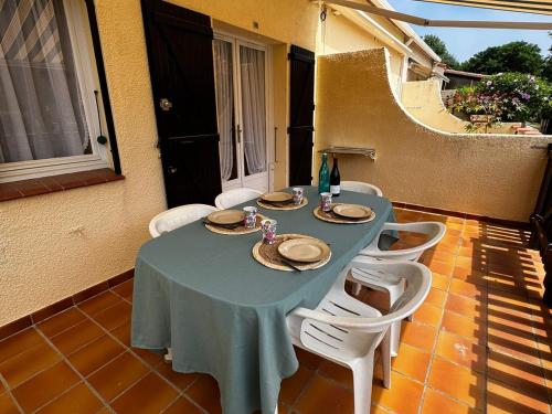 Pavillon Familial 2 Ch avec Terrasse Ensoleillée, à 10min de la Plage - FR-1-732-59