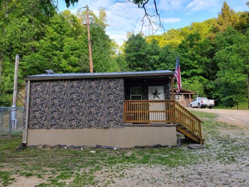 Flat Hollow Campground