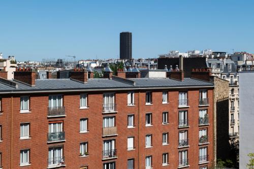 Bright 1BDR Retreat in Paris 15th - image 3