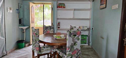 35m² 1 guļamistaba, 1 privāta vannas istaba Māja Santhi Nagar
 (Happy HomeStay Premier) in Gudivada