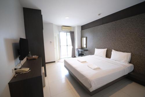 Fortune Surin Hotel in Surin