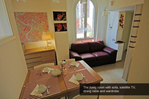 Apartment Sant'Onofrio - image 4