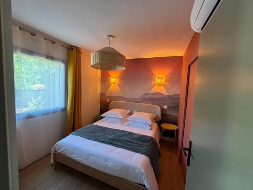 Résidence les 3 volcans-4 étoiles-T2 et Studio-Chic Clim Parkings Terrasses Jardins