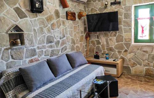 Lovely Home In Gradac in Otavice