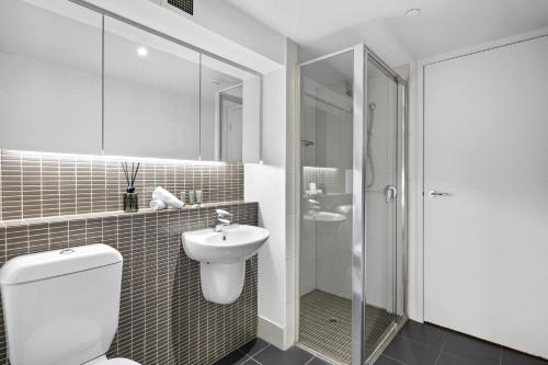 Heritage Loft with Degraves Lane Melbourne CBD - image 4