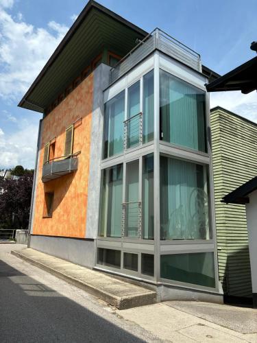 KOSIS Townhouse mit Spa Zugang im KOSIS Sports Lifestyle Hotel und Gartennutzung in Fügen, Österreich