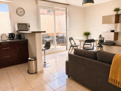 T3 lumineux 2 chambres terrasse et parking
