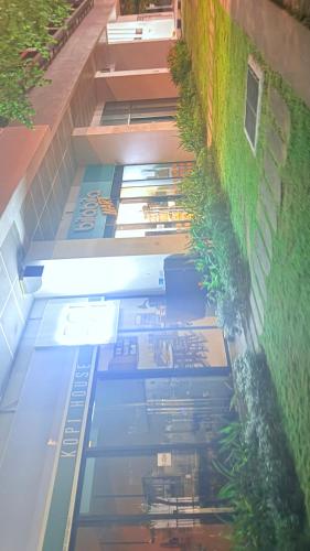 Chamber Suites klcc by Grand - image 6
